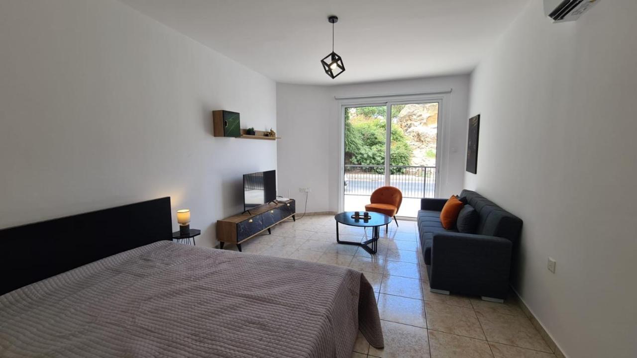 Laertis Apartments - By Imh Travel & Tours Paphos Exteriér fotografie
