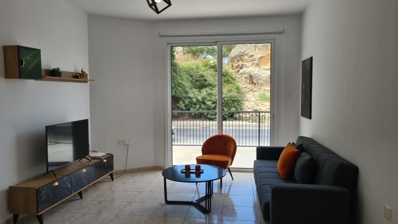 Laertis Apartments - By Imh Travel & Tours Paphos Exteriér fotografie