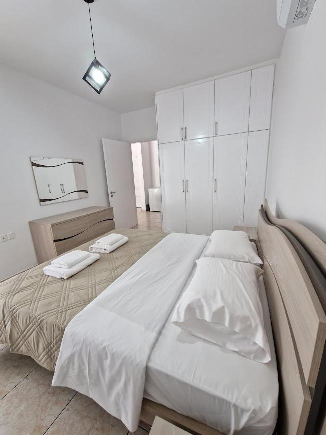 Laertis Apartments - By Imh Travel & Tours Paphos Exteriér fotografie