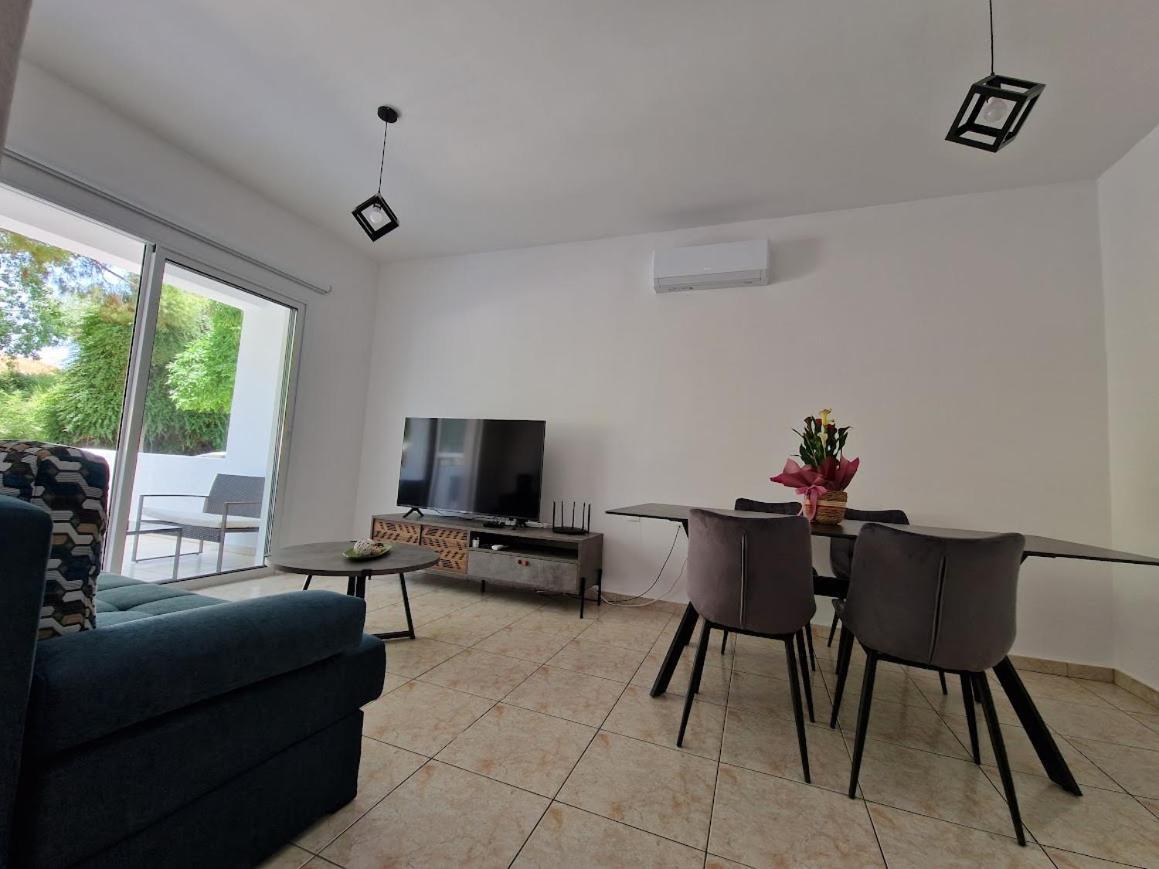 Laertis Apartments - By Imh Travel & Tours Paphos Exteriér fotografie